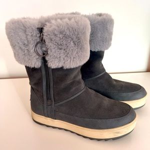 Koolaburra woman size 8 boots